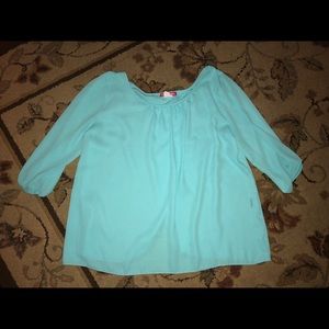 Cute sheer top with open back Sz L